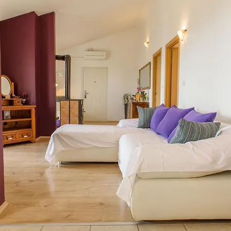 Sunset Apartment *